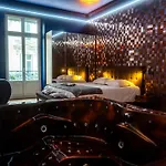 Le Voluptueux - Sauna - Jacuzzi - Centre-ville Lägenhet