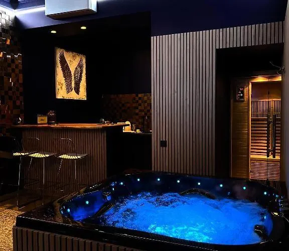Le Voluptueux - Sauna - Jacuzzi - Centre-ville Апартаменты